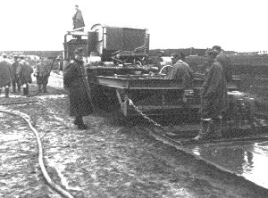 Budowa lotniska. Zdjęcie via Autor za zgodą Bundesarchiv.